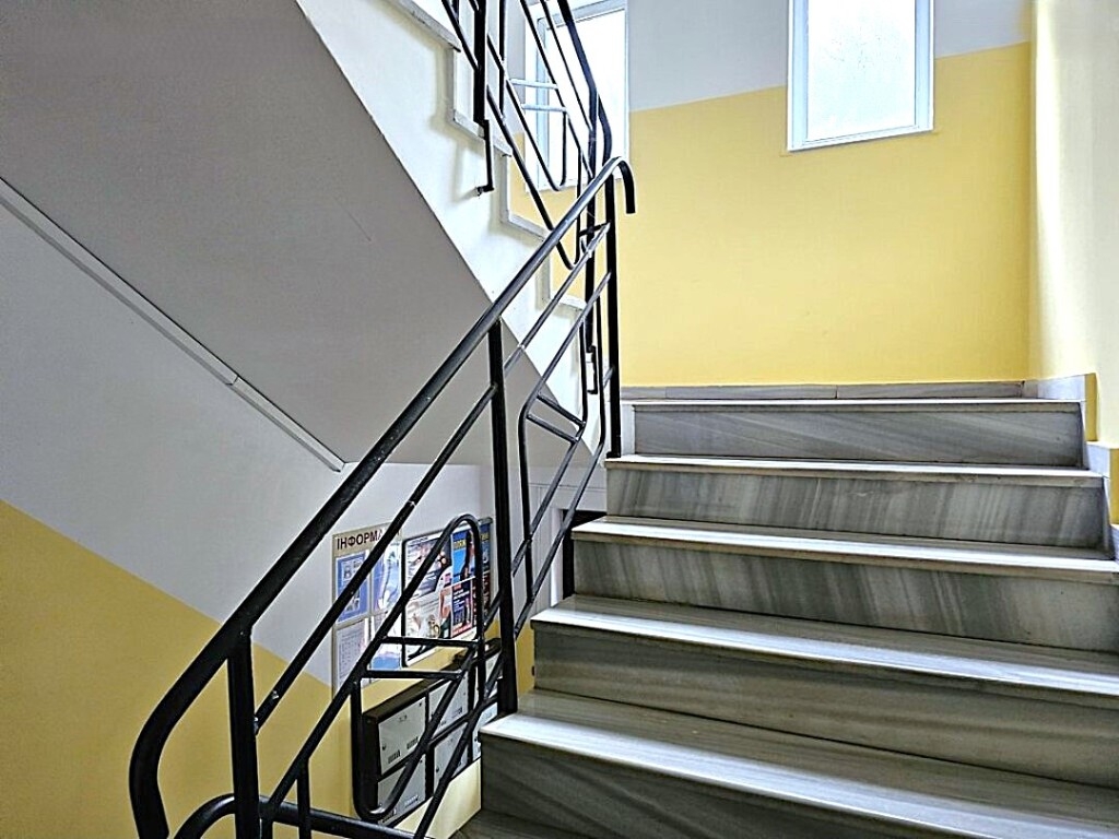 продажа многокомнатной квартиры номер A-174376 в Приморском районе, фото номер 18